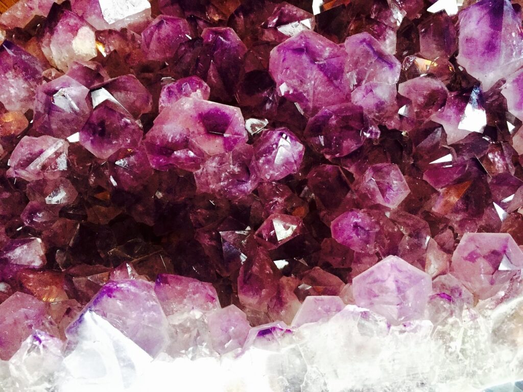 crystal, amethyst, purple-1405272.jpg