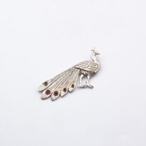 Exquisite 925 Sterling Silver Peacock Design with Red Carnelian Crystals Brooch