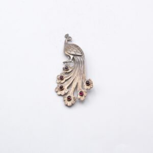 Exquisite 925 Sterling Silver Peacock Design with Red Carnelian Crystals Brooch (7.8 grams)